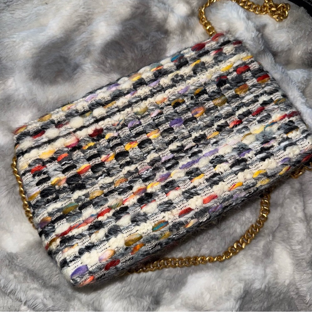 Tory Burch - Small Kira Tweed Wool Blend Convertible Shoulder/Crossbody Bag - Picture 9 of 10